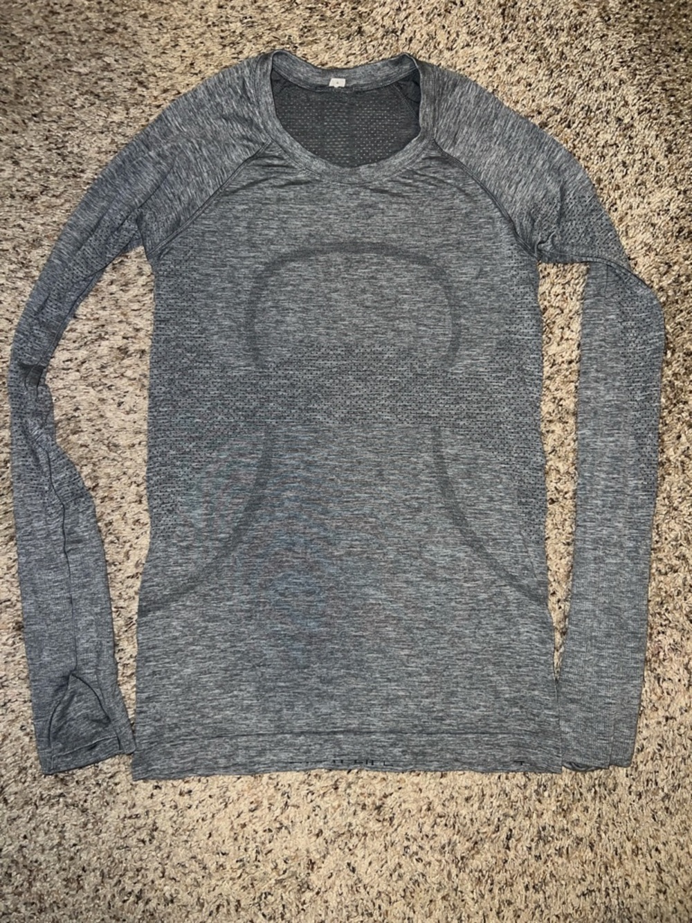 lululemon athletica Women's Gray Long-Sleeve Swiftly Hip Length